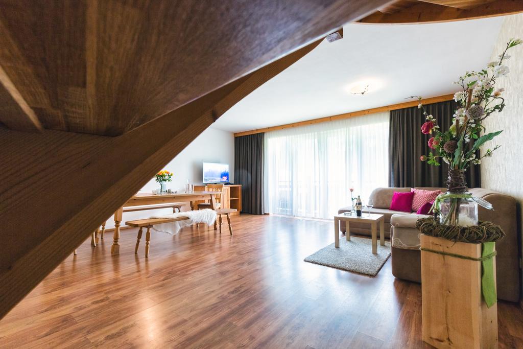 Apparthotel Alpenchalet Neukirchen am Großvenediger Exterior foto